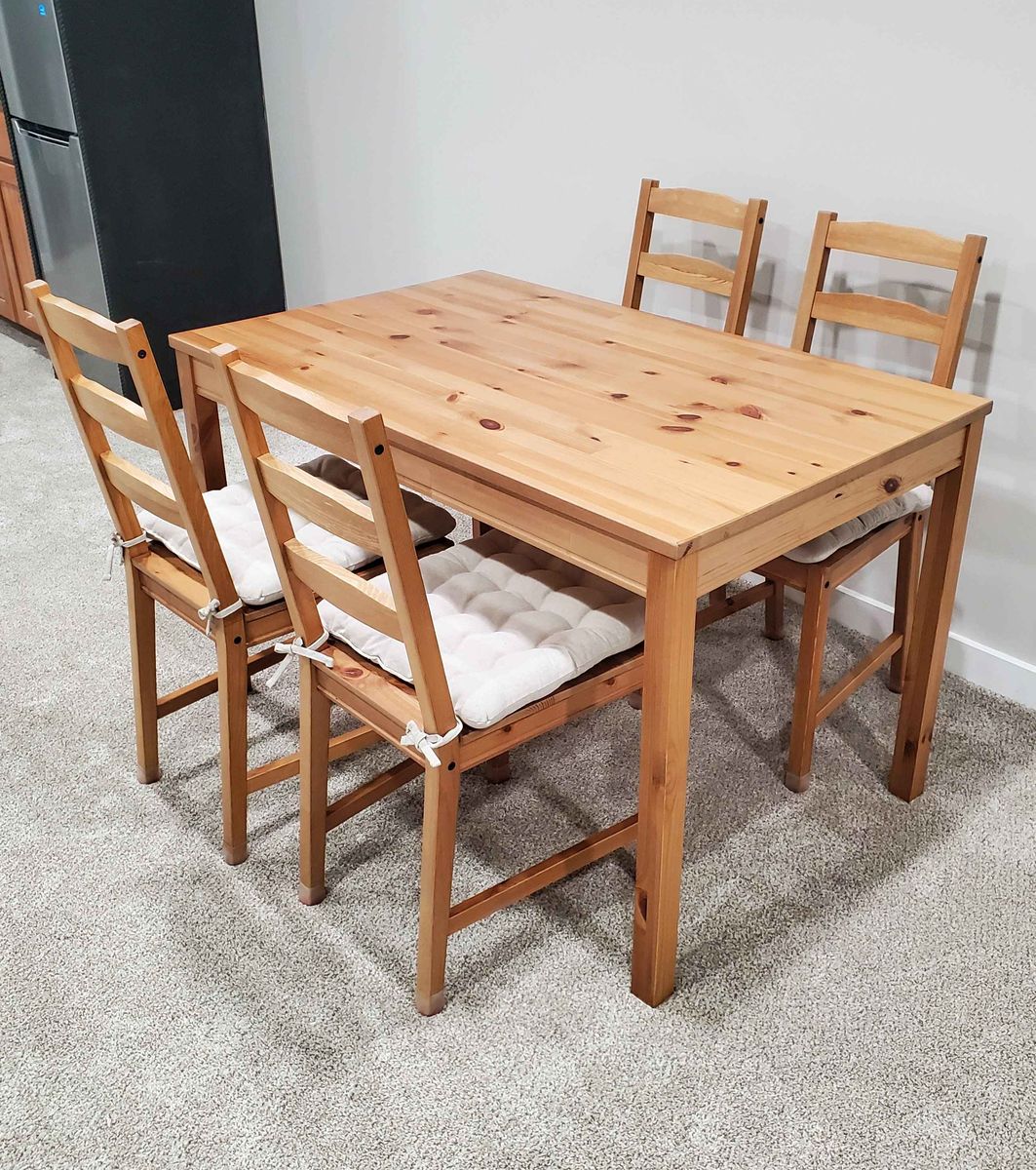 Dining Table & 4 Chairs Set - Good Condition