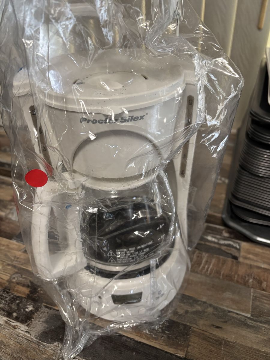 Multiple coffee pots, minimal use. Switch and programmable pots available.