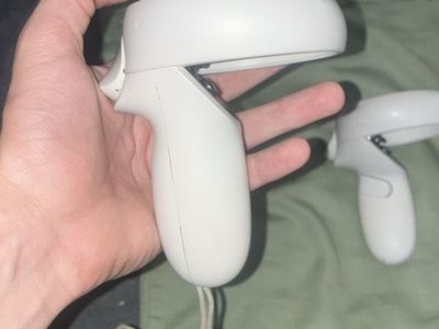 Meta Quest 2 VR Headset Controllers (Pair) - White, Excellent Condition