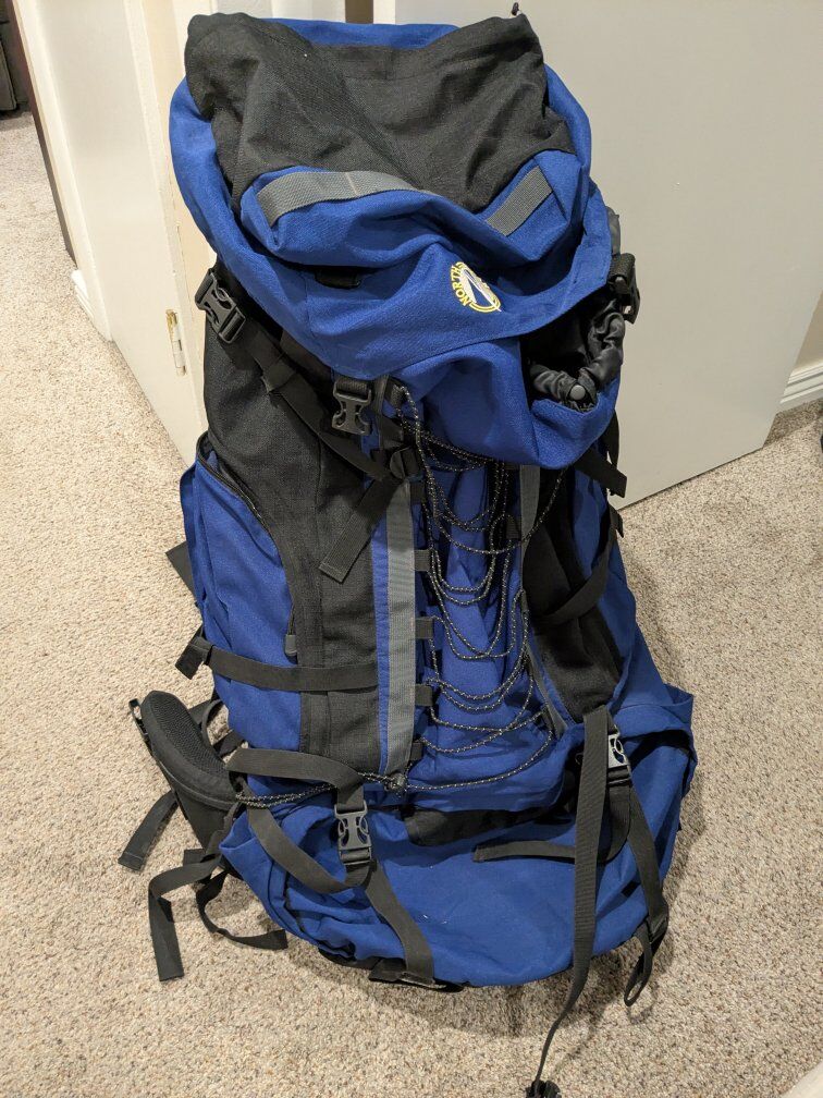 Internal frame 70 liters backpack