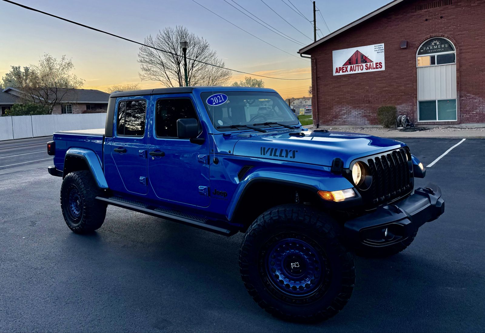 2021 Jeep Gladiator Willys