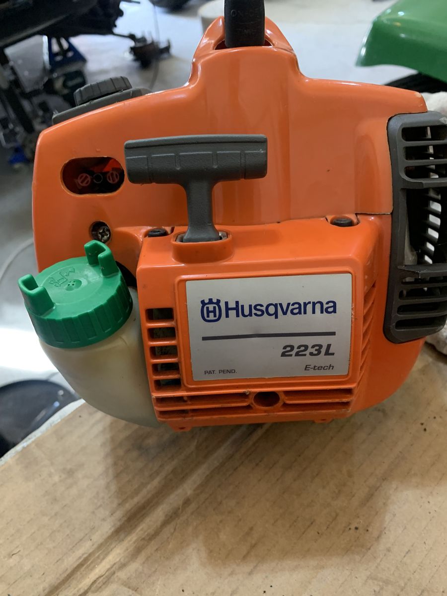 Husqvarna weed eater / edger