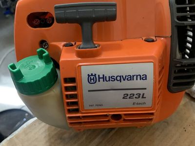 Husqvarna weed eater / edger