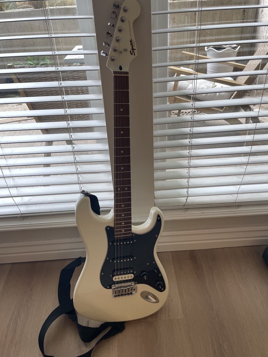 Squier Stratocaster Electric Guitar