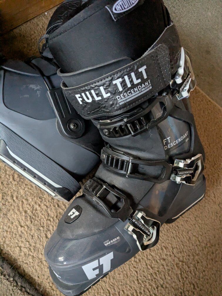 Full Tilt 26.5 Descendant 6-102 wide last 6/90 fle