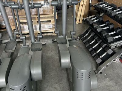 Life Fitness 95xi Elliptical Cross-Trainer - Commercial Grade