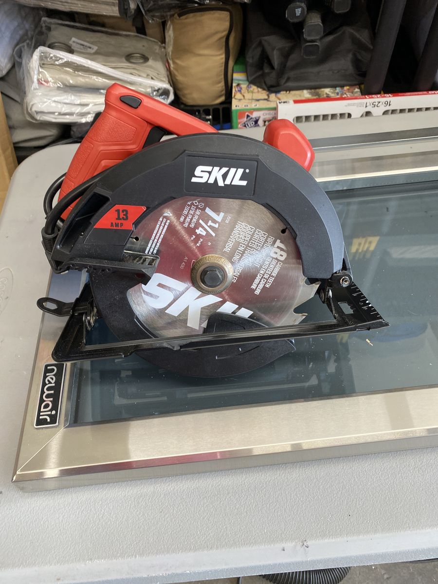 13 Amp Skil Saw