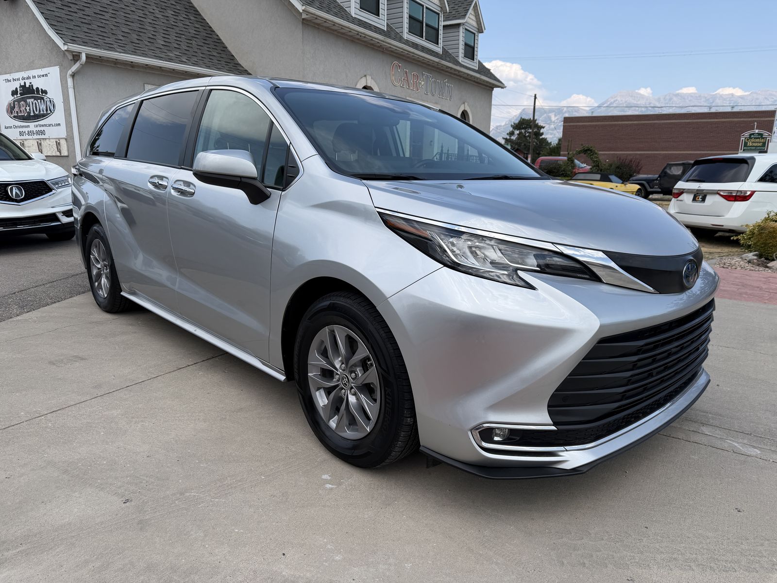 2022 Toyota Sienna XLE 7-Passenger