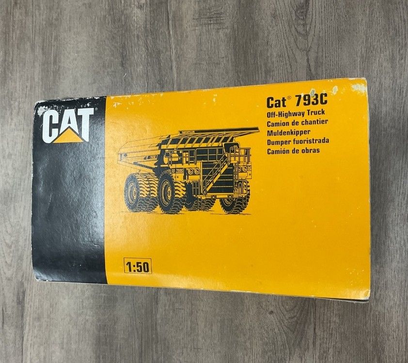 CAT 793C DUMP TRUCK