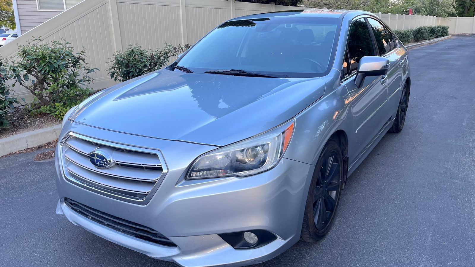 2017 Subaru Legacy 3.6R Limited
