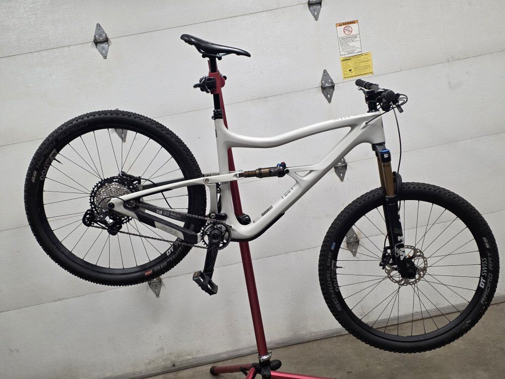 Ibis Ripley V4S – XL – NEW BUILD – Never Ridden – XTR/Next R – NICA Ready