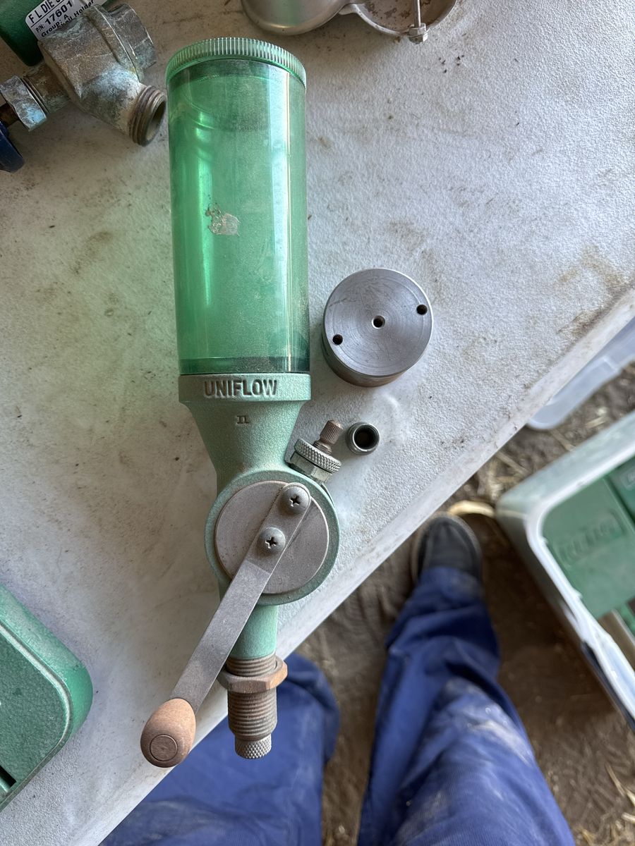 RCBS uniflow powder  measure with  extra parts 