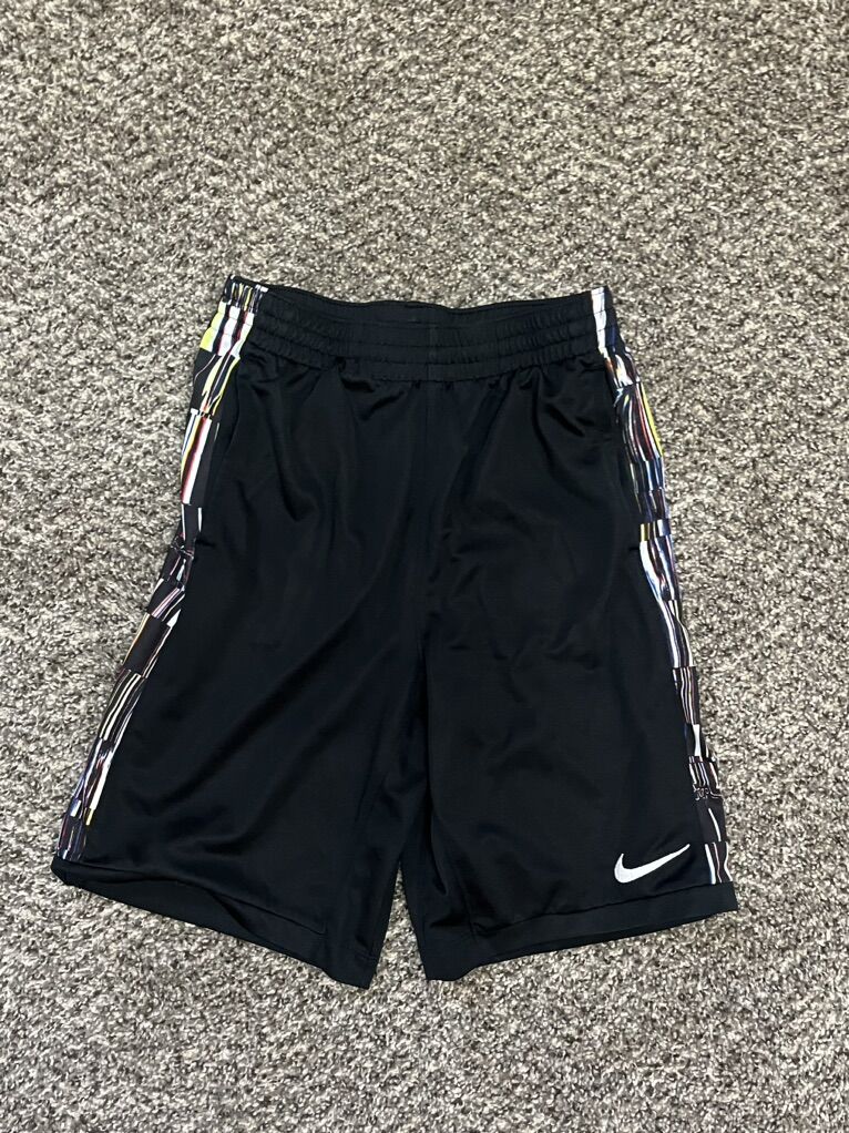 Nike, Youth XL
