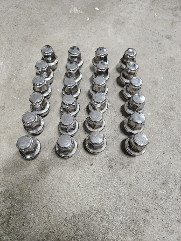 2018 F150 lug nuts
