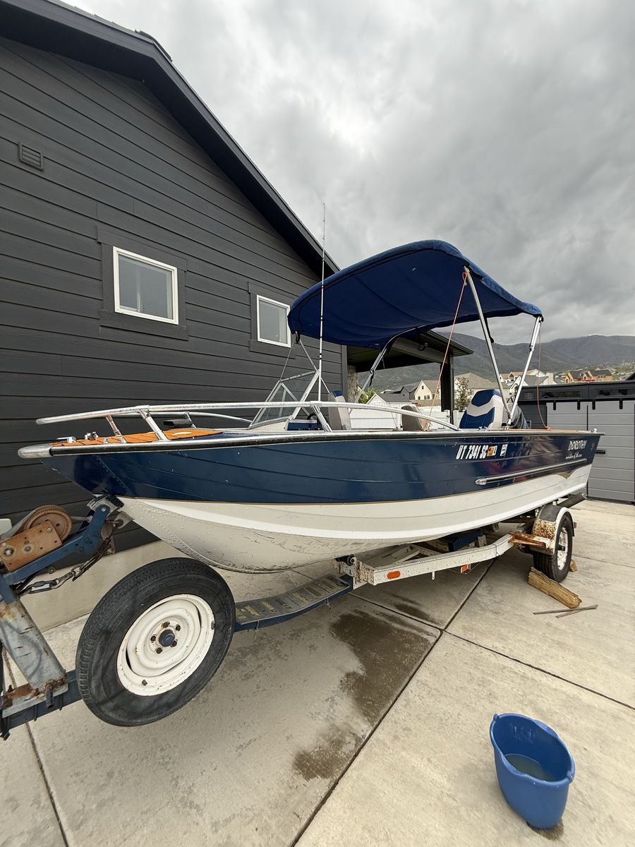 1975 StarCraft Project Fishing Boat