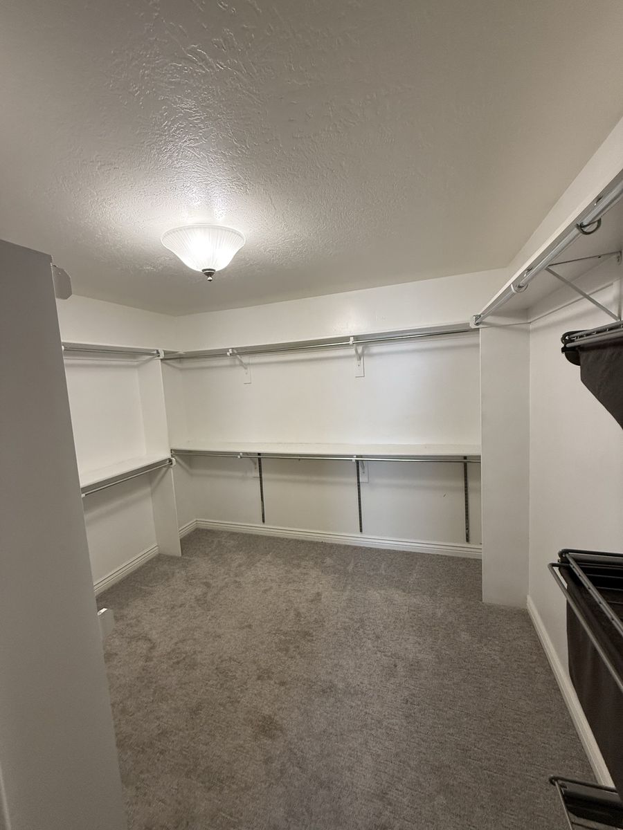 Main image 4
