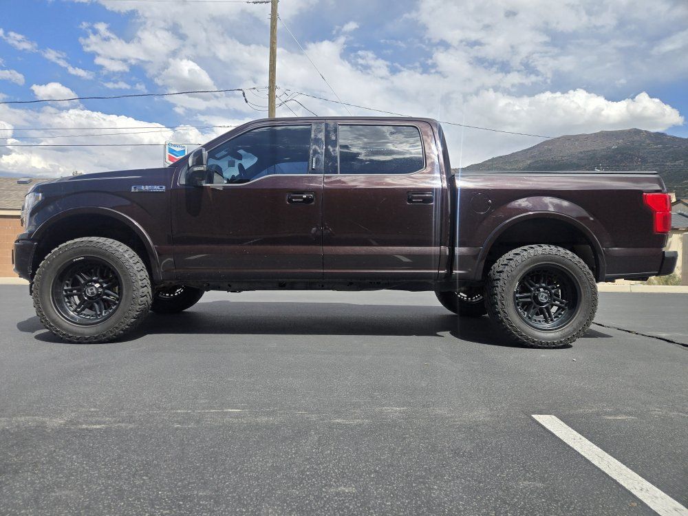 2020 FORD F150 Lariat
