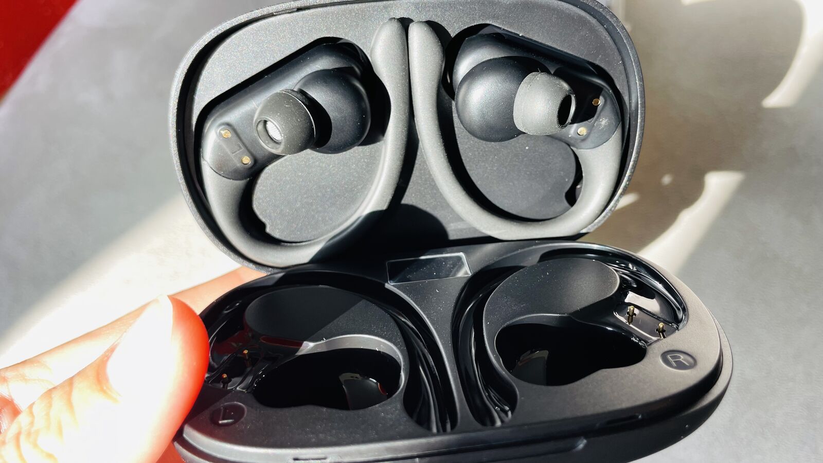 New in box Ear Hook Earphone(10 left)