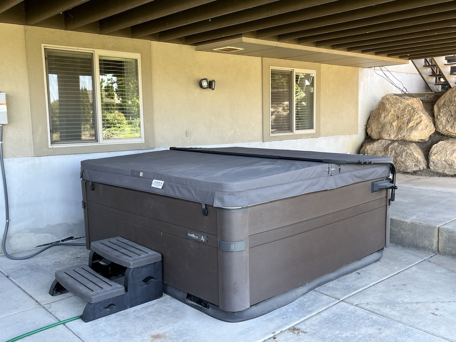 2023 Bullfrog A7 Plus Hot Tub Spa