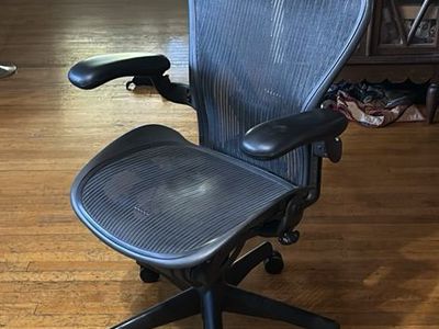 Herman Miller Aeron Mesh Chair Size B Fully Adjust
