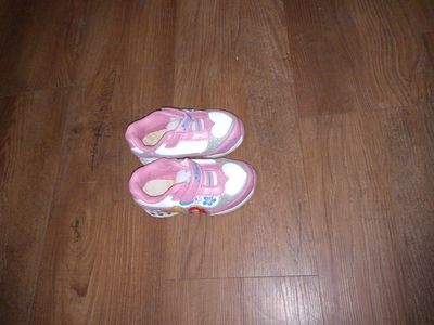 Disney Princess Girls Pink & White Sneakers Light-Up Size 6.5