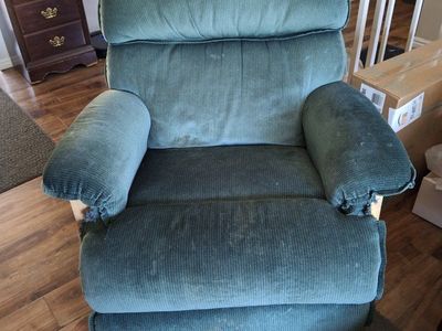 La-Z-Boy Recliner FREE