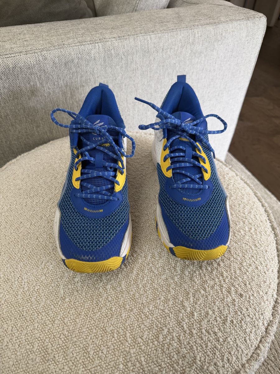 Under Armour Curry Basketball shoes