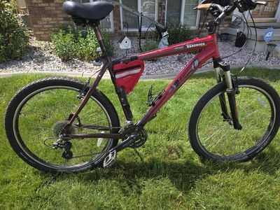 Specialized Hardrock bike