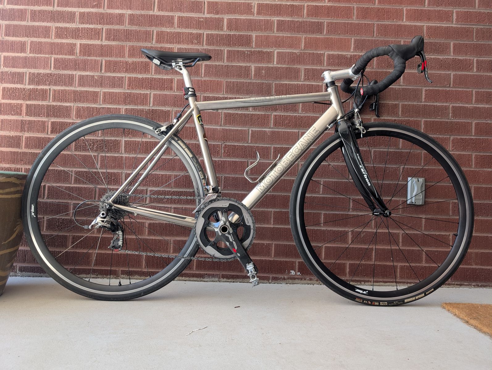 Motobecane Le Champion TI Road Bike Sram Red 52cm