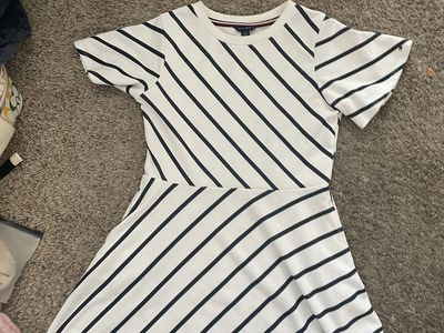 Tommy Hilfiger Girls Striped Short Sleeve Fit & Flare Dress Size L (12/14)