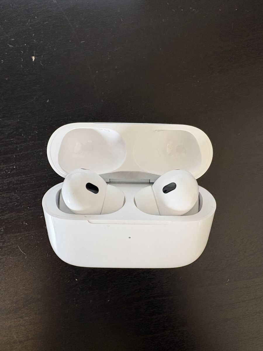 Wireless Earbuds (Pro Style) – Brand New