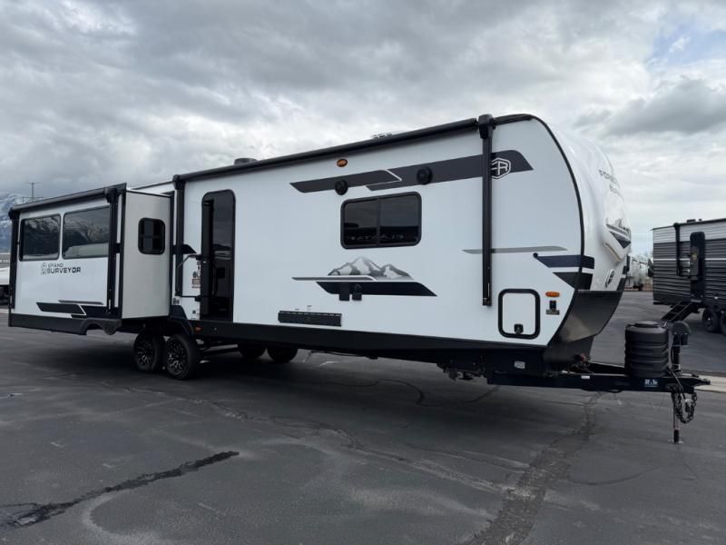 New 2026 Forest River Surveyor 305RLBS