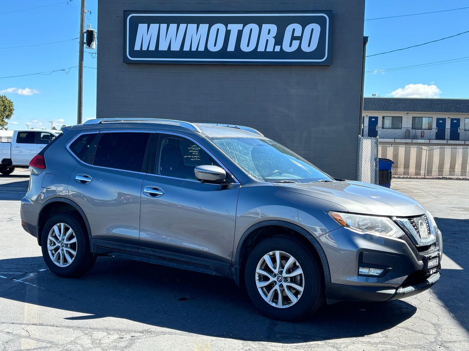 2017 Nissan Rogue SV