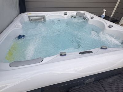 Wellis 750L Hot Tub – 8 Months Old – Excellent Condition – $5400