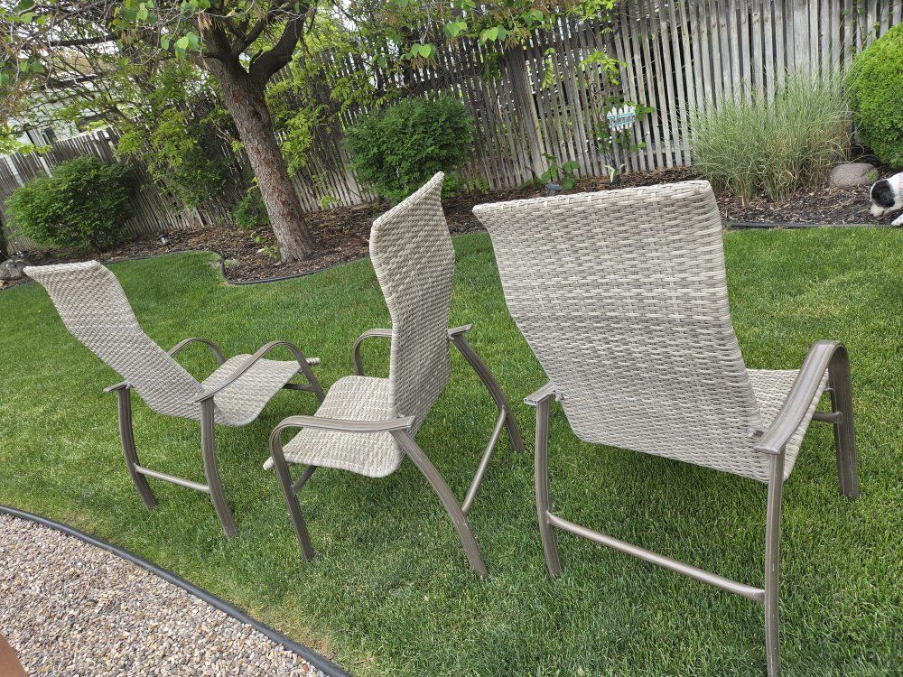patio table and  8 chairs. priced to sell quick. paid 2500 for table new.