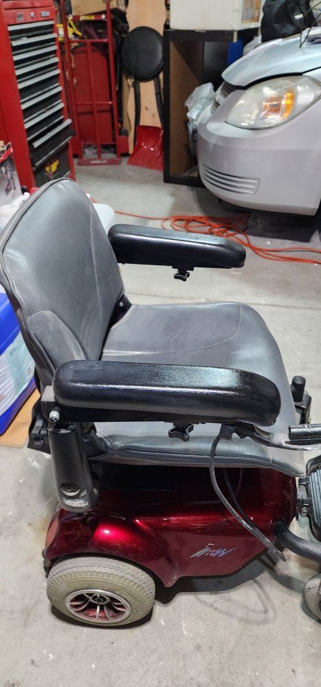 Free Power wheel chair
