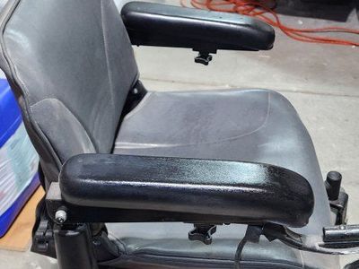 Free Power wheel chair