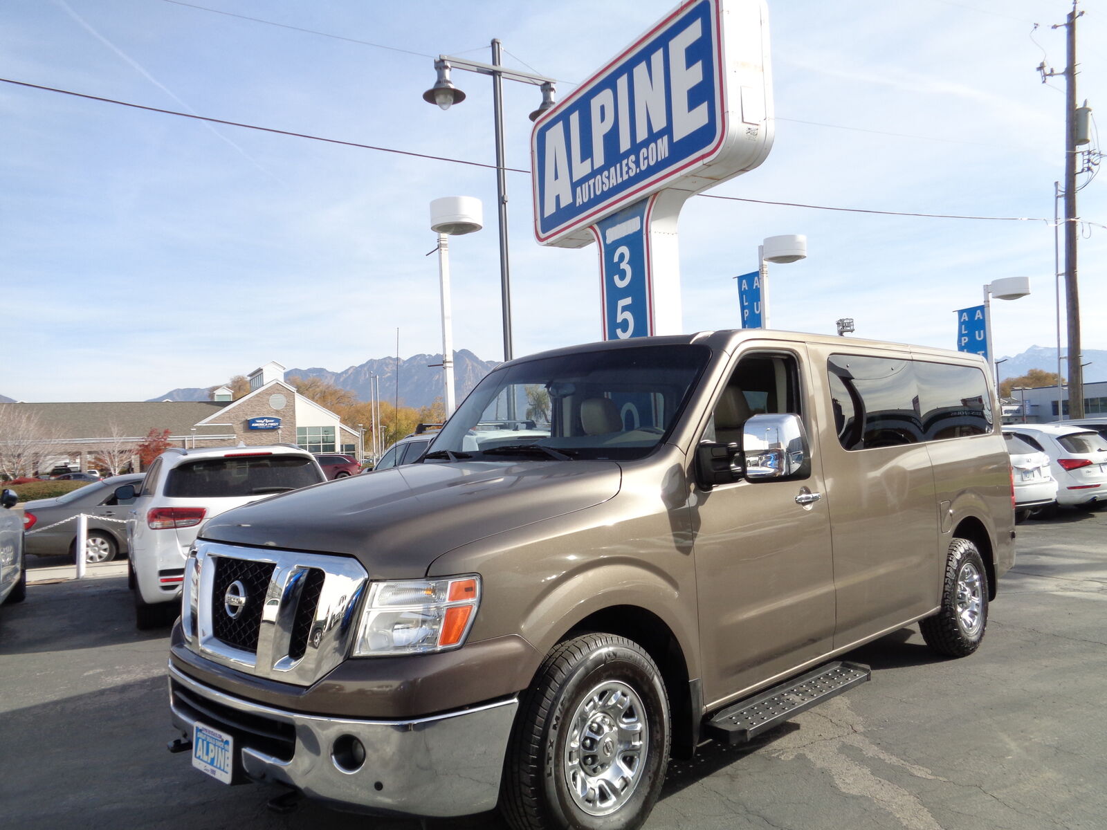 2018 Nissan NV 3500 HD SL