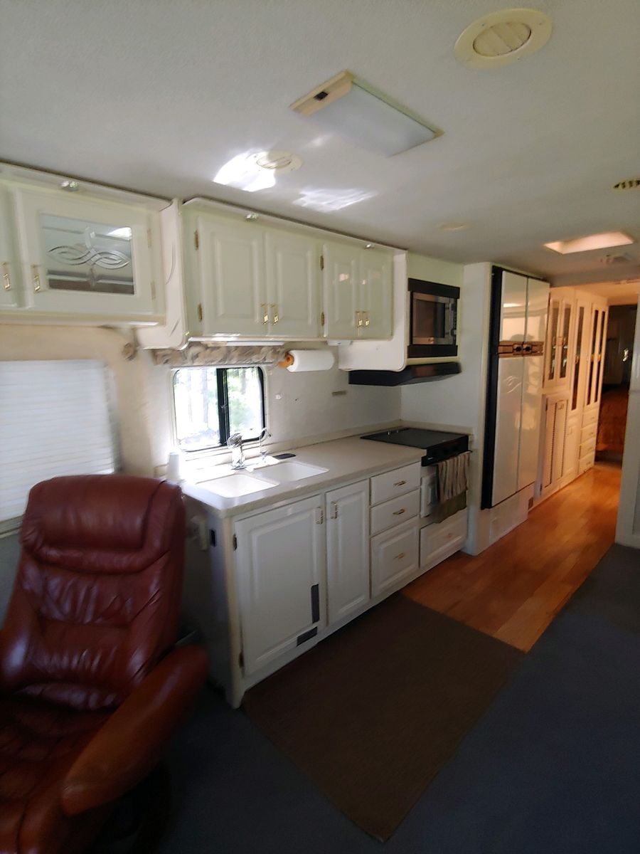 Main image 8