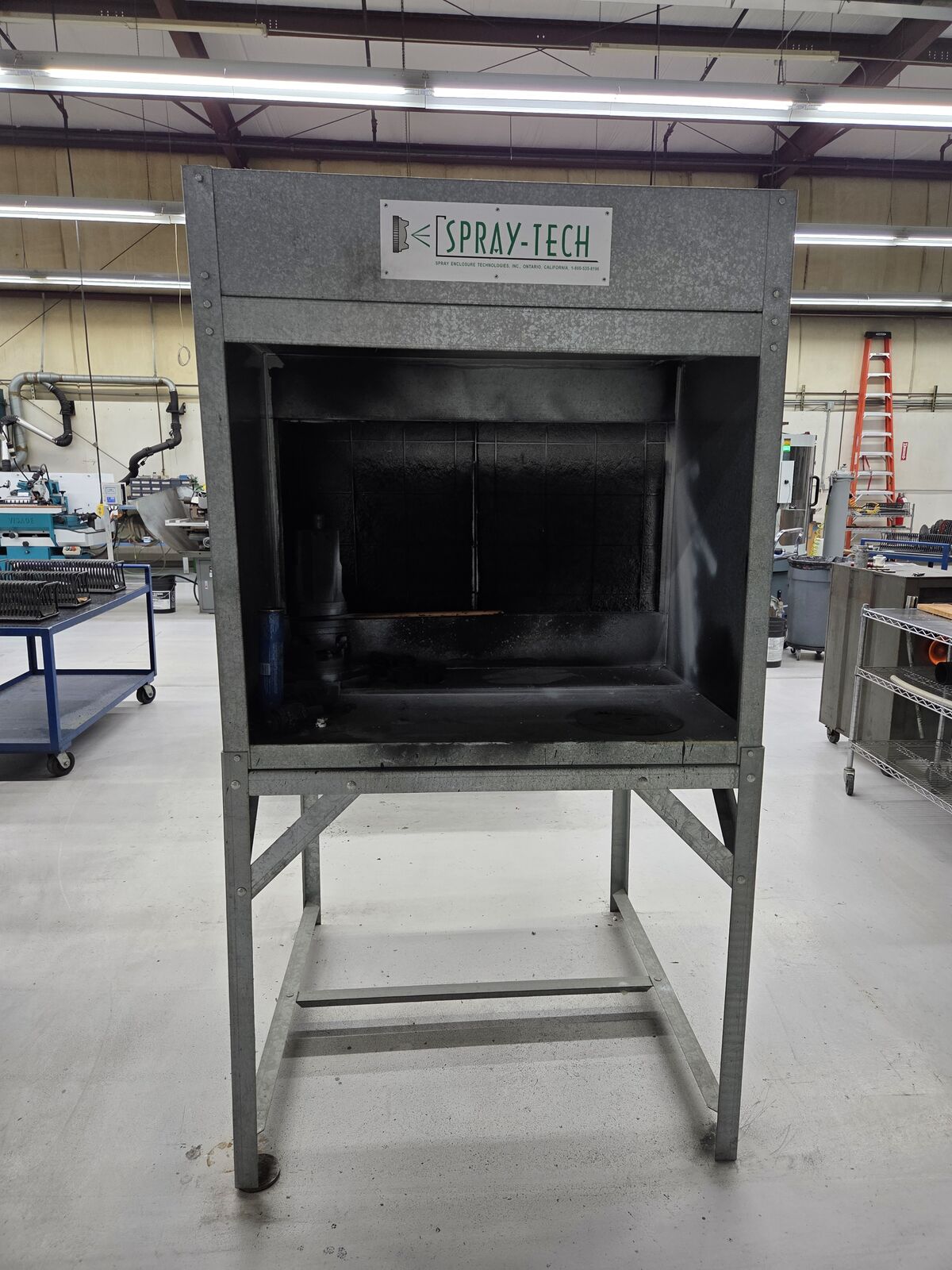 Spray-Tech Spray Booth