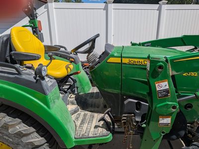 Tractor- 2017 John Deere 2032R