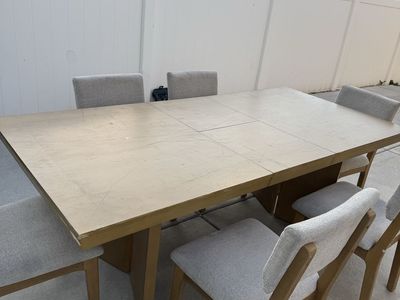 Dining table 7 pieces Becky owen’s signature
