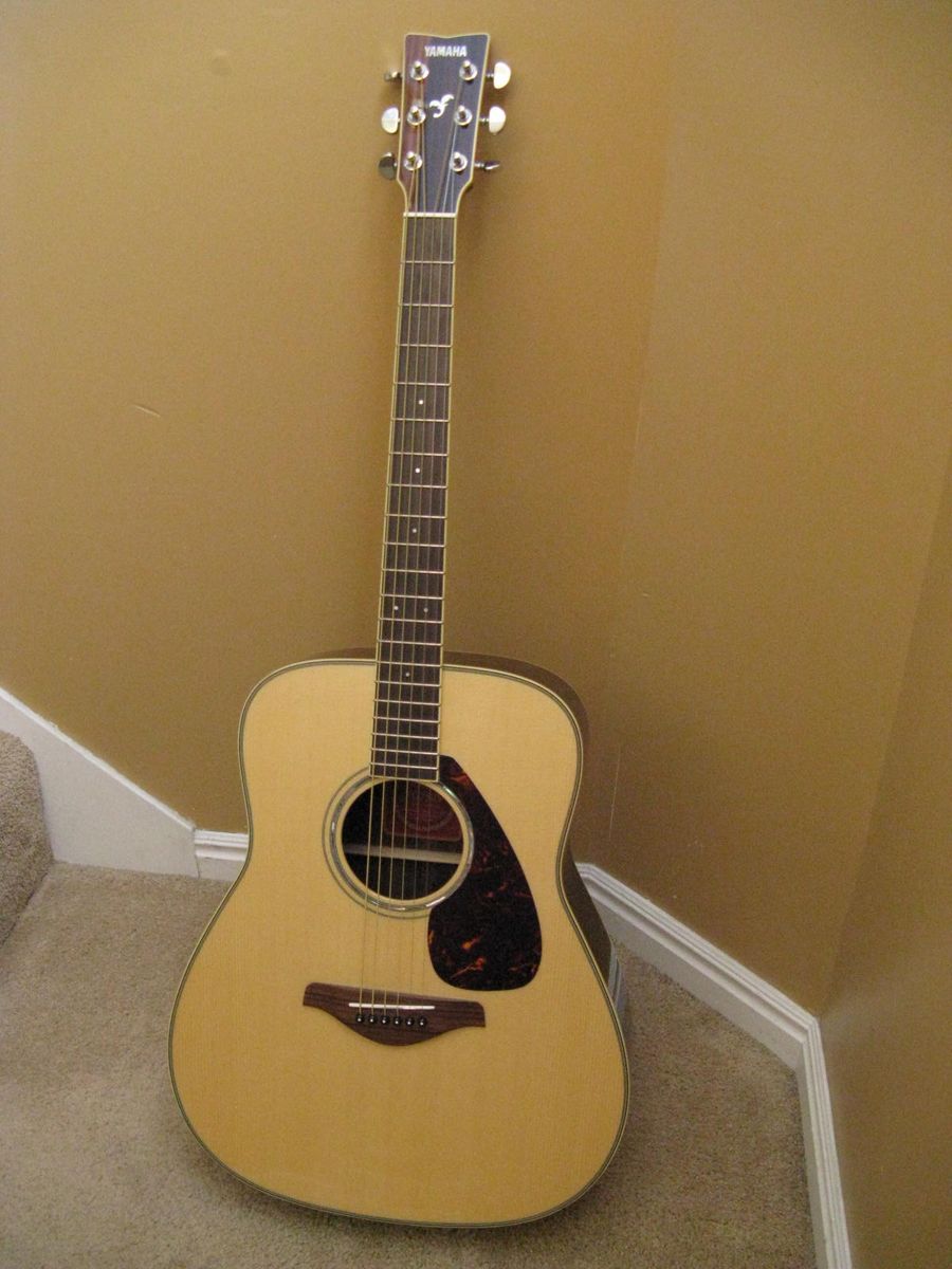 Yamaha FG 730S Acoustic Guitar w/Soft Shell Road Runner Case 