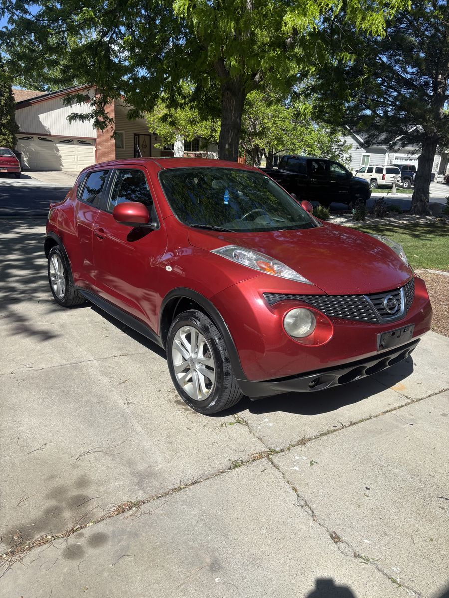 2011 NISSAN JUKE SL
