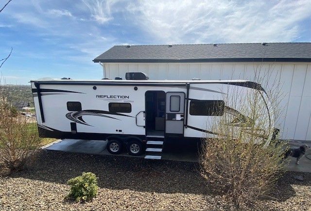 2021 Grand Design Reflection 300RBTS