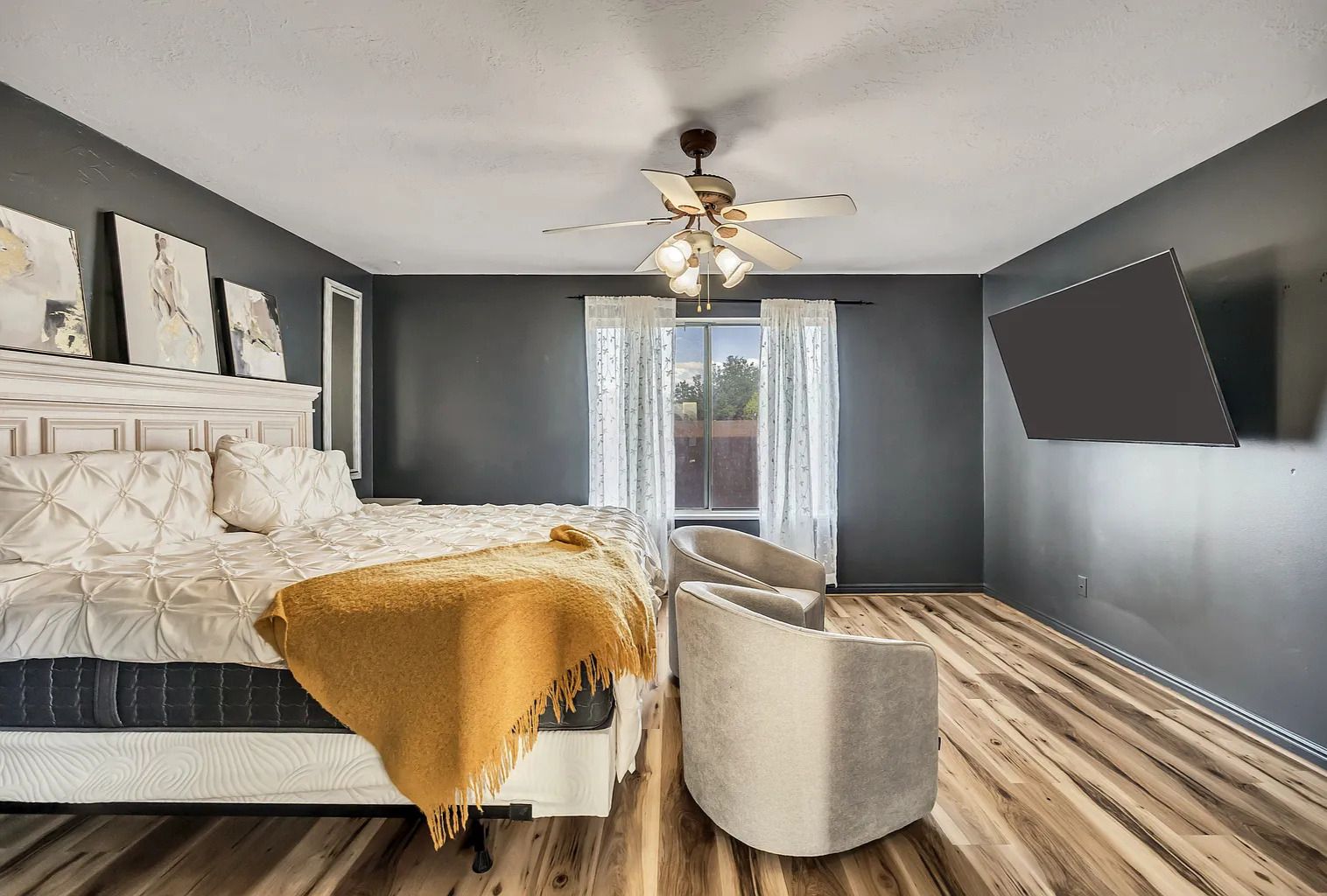 Beautiful Townhome for Rental (Quiet Neighboorhood)