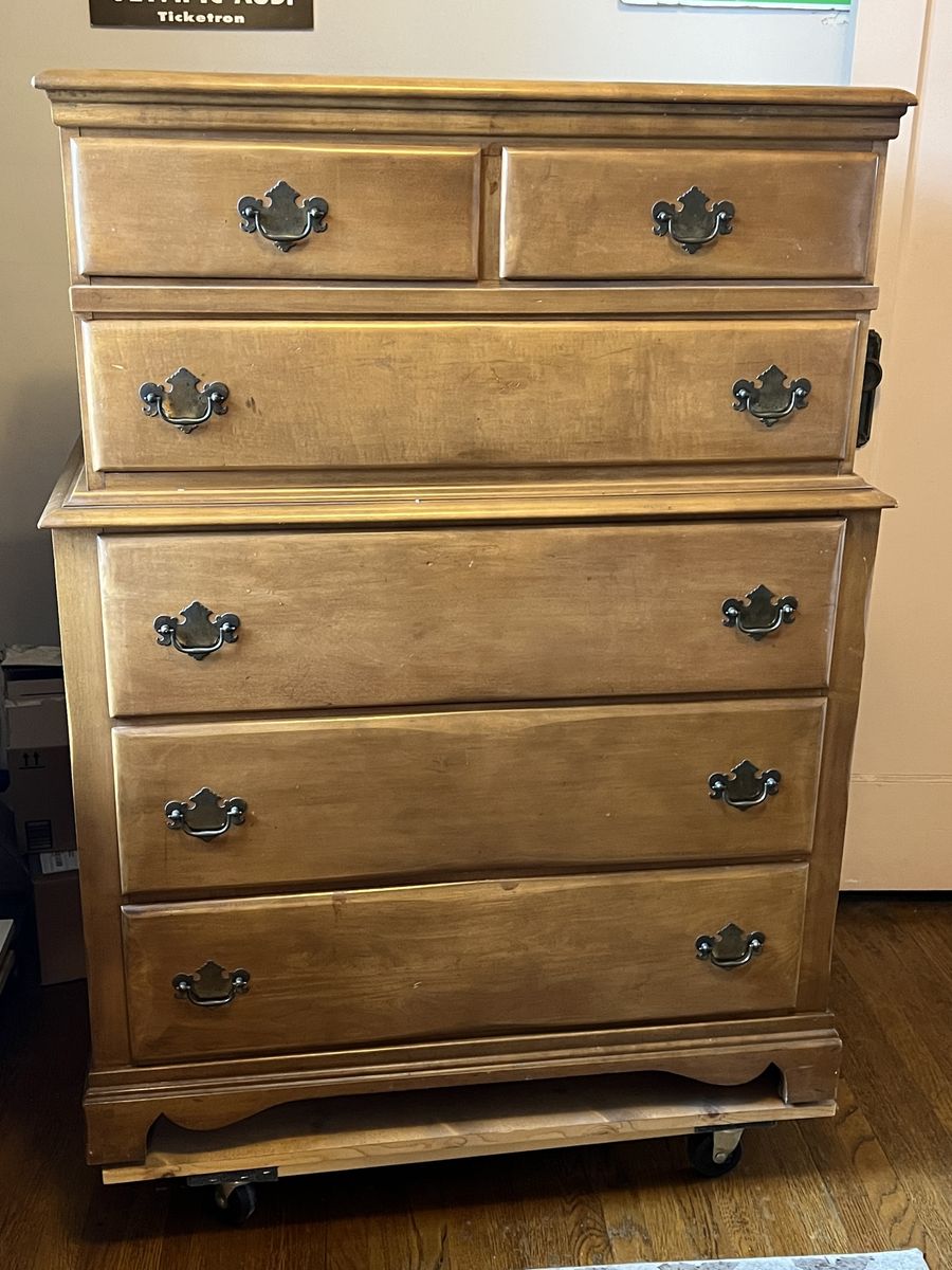 Antique Kroehler Dresser,