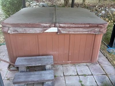 Used Hot Tub/Spa - Great for Relaxation and Entertainment