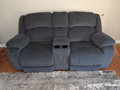 Electric loveseat recliner