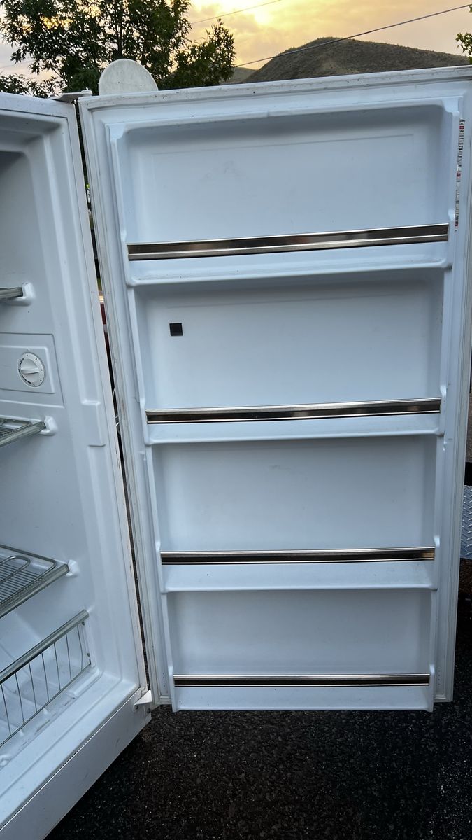 Main image 2